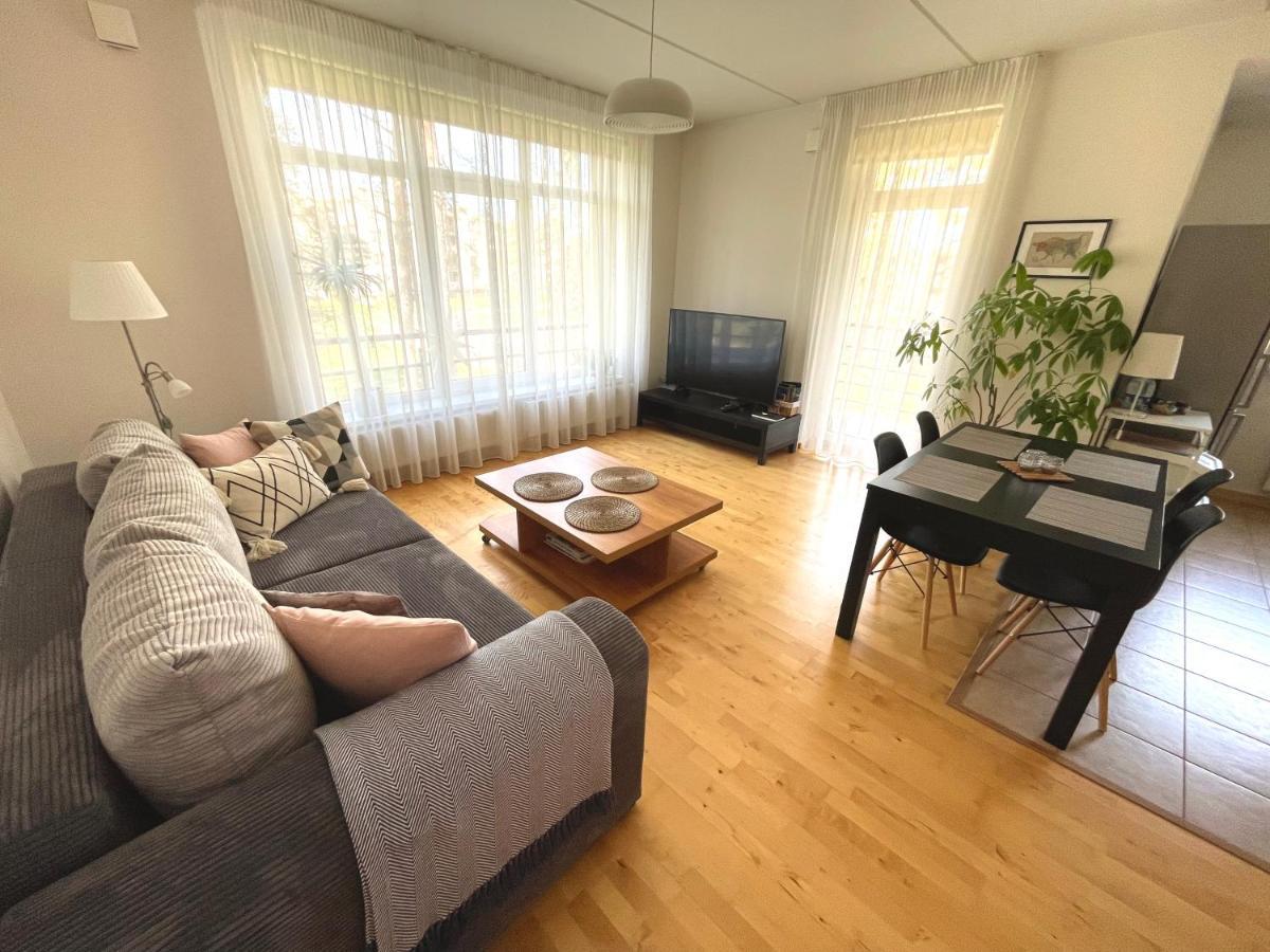 Cozy Home Apartment Kaivas, Free Parking, Self Check-In Riga Esterno foto